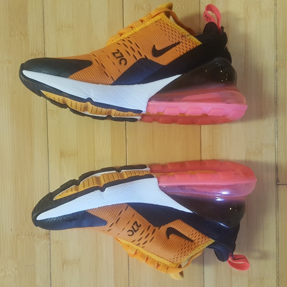 Nike Air Max  270 University Gold - Picture 3 of 8